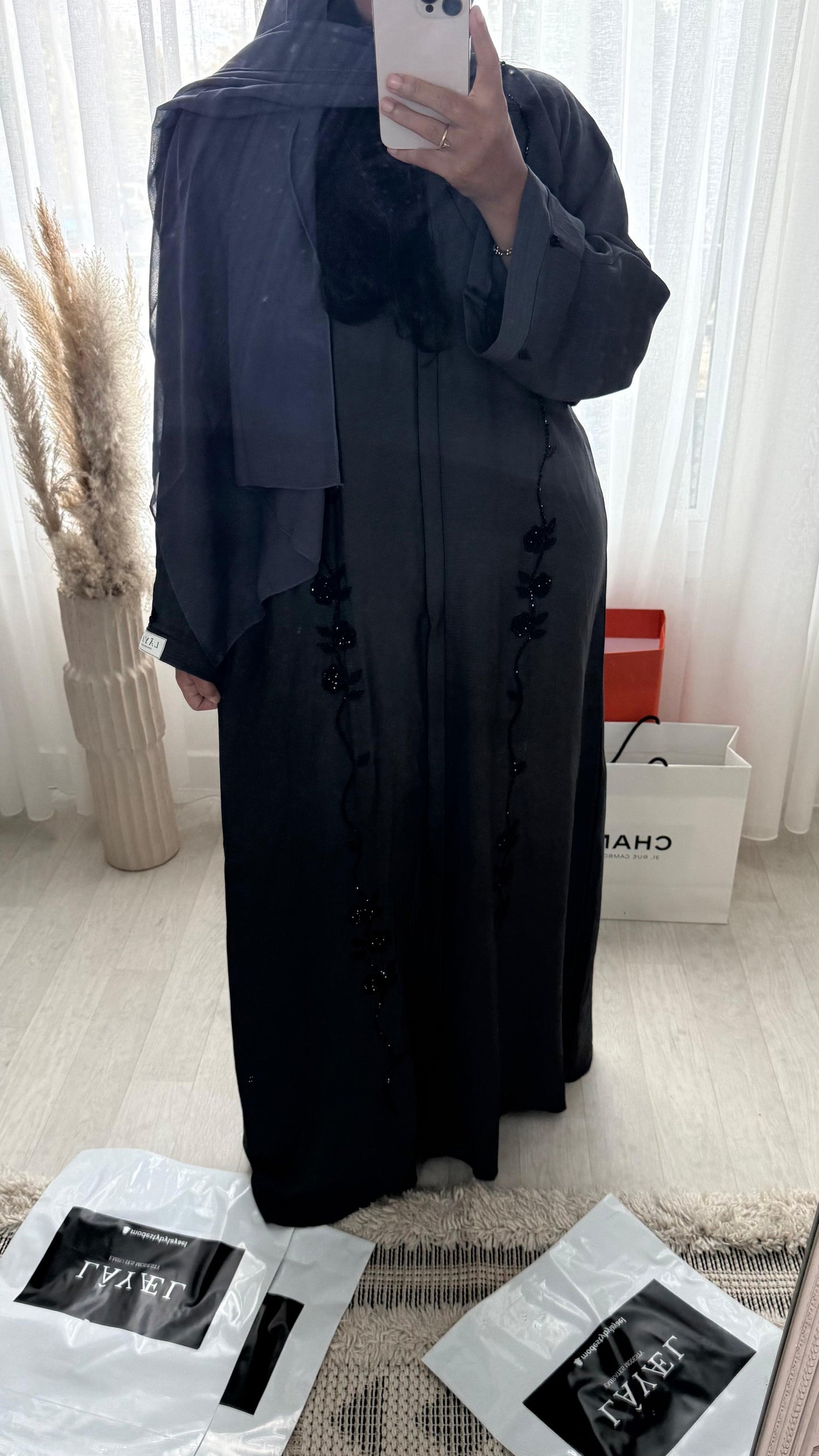 Abaya AURA